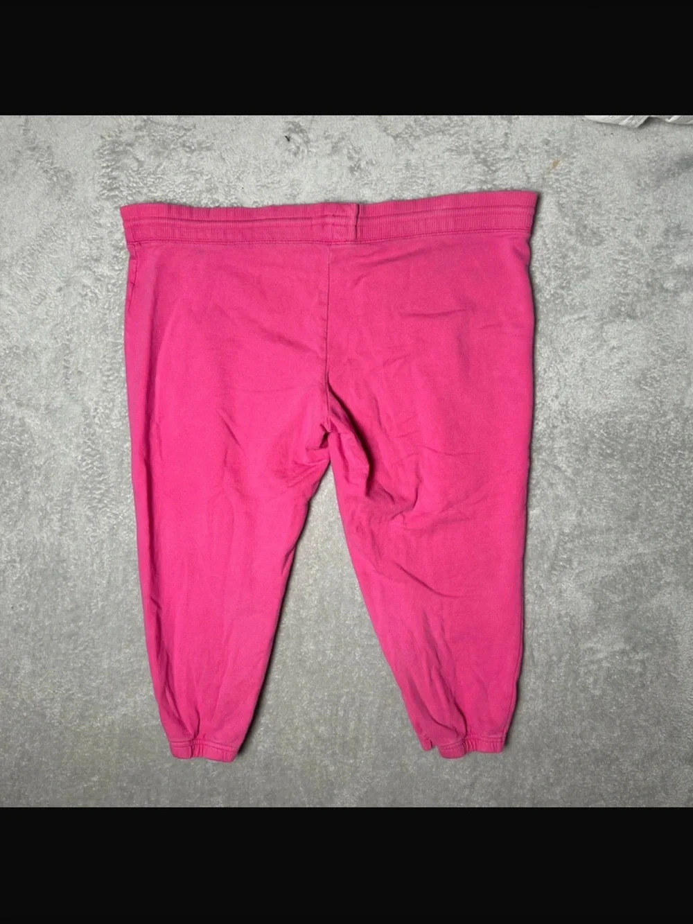 Women’s Pink NYC Graphic Capri Sweatpants